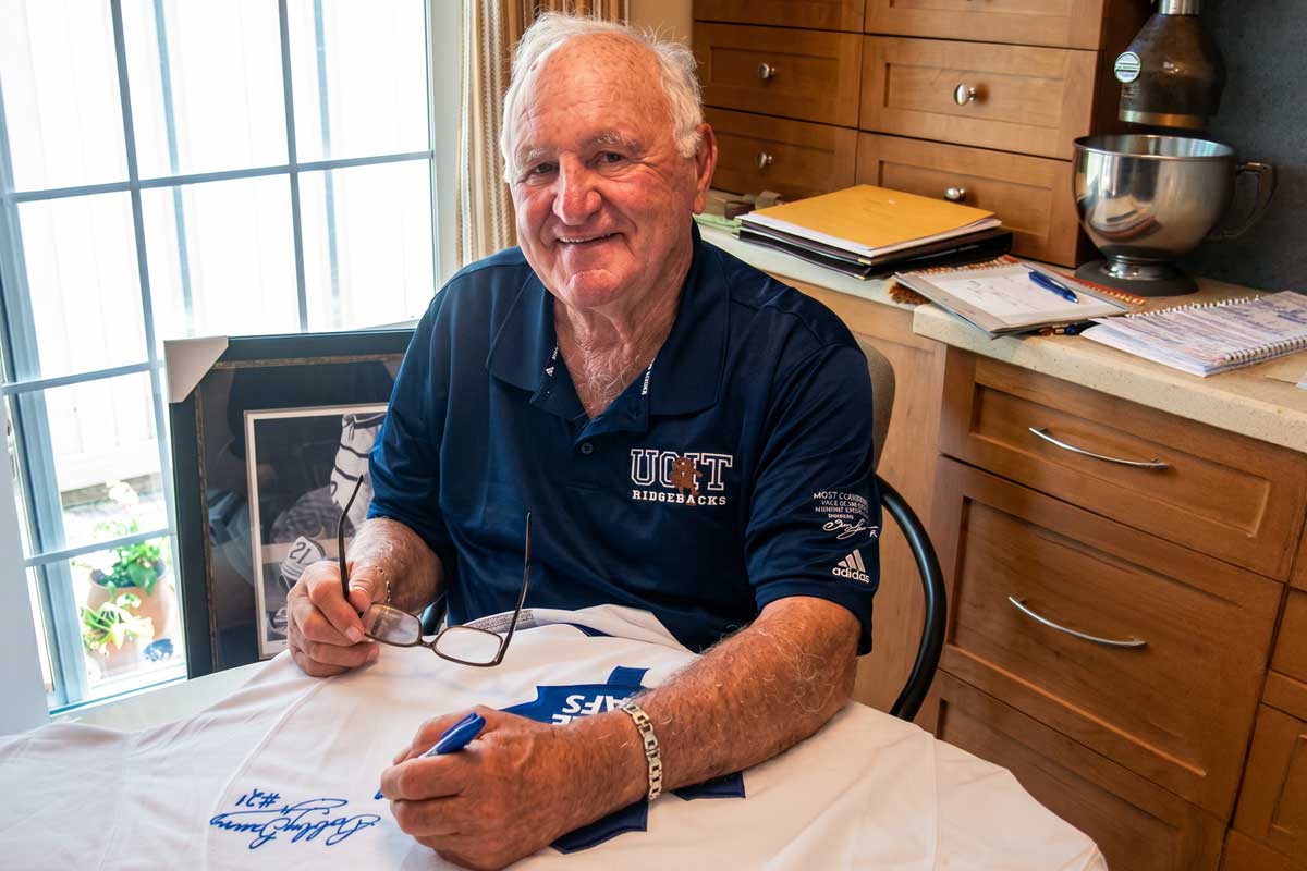 Bobby Baun private signing at a private residence in Ajax, Ontario, August 2013