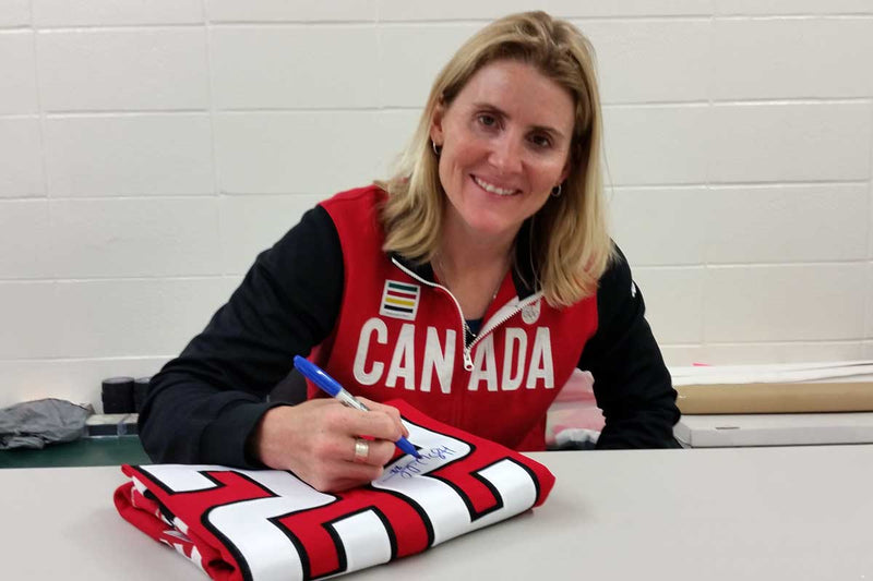 Hayley Wickenheiser Signing Event — May 2015