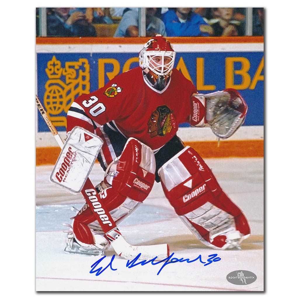 Ed Belfour autographed Chicago Blackhawks 8x10 photo during game action