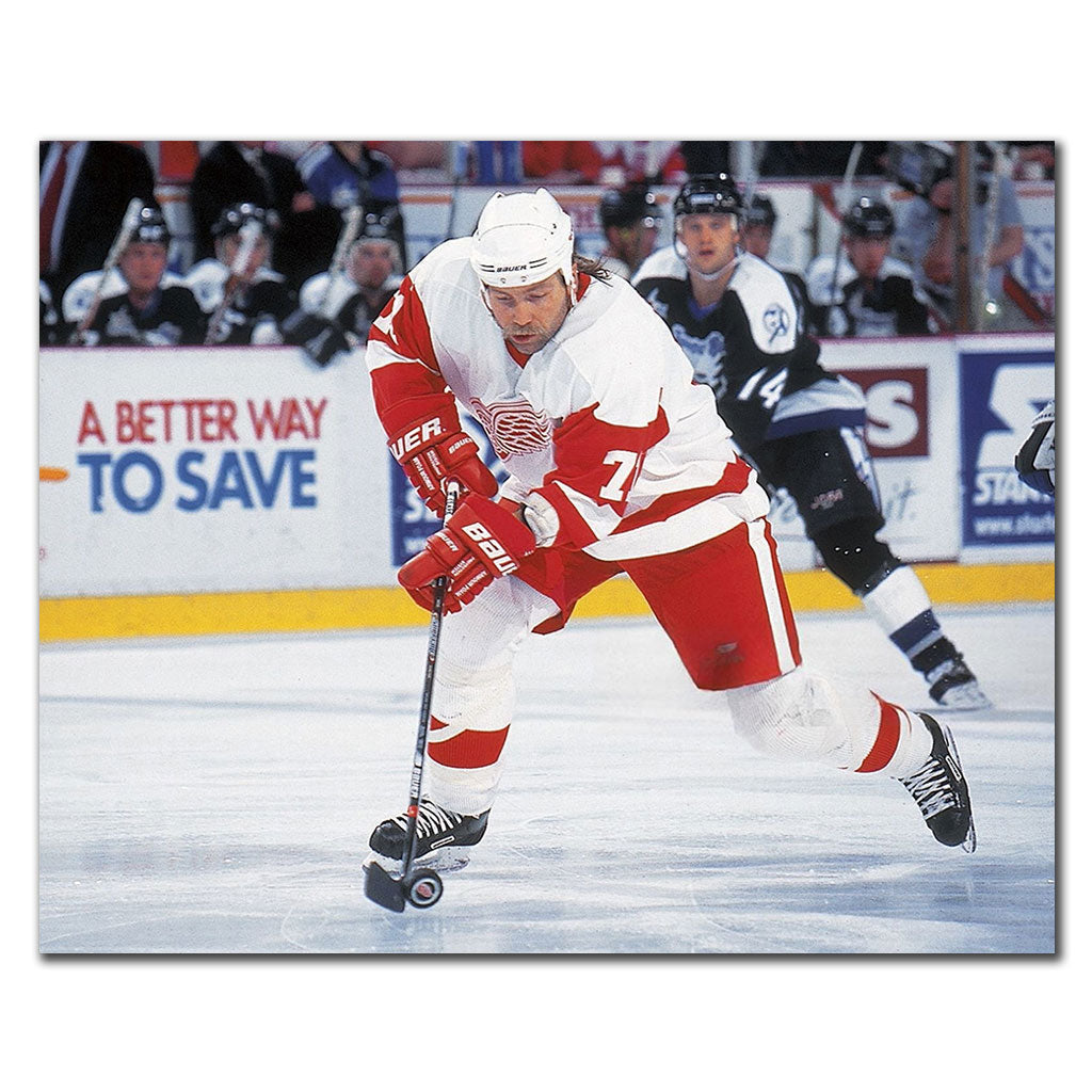Wendel Clark Pre-Order Detroit Red Wings Autographed 8x10 (1)