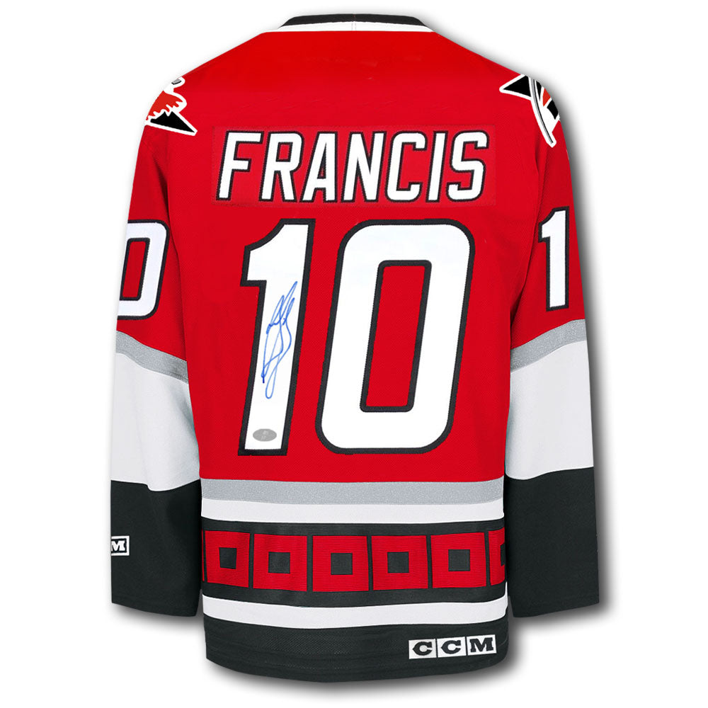 Maillot autographié par Ron Francis des Hurricanes de la Caroline CCM