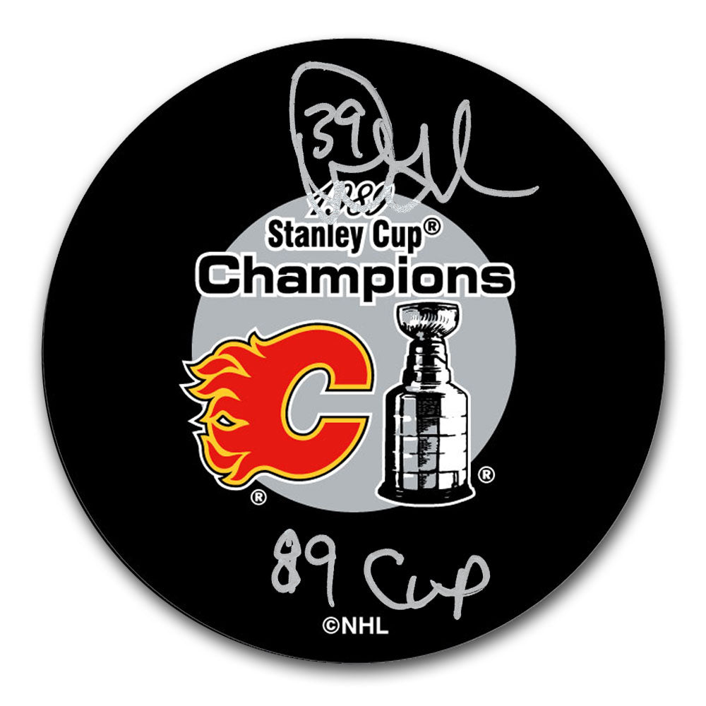 Doug Gilmour Calgary Flames 1989 Stanley Cup Champions Autographed Puck