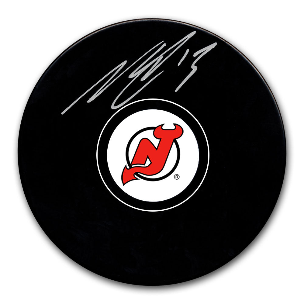 Rondelle autographiée des Devils du New Jersey par Nico Hischier
