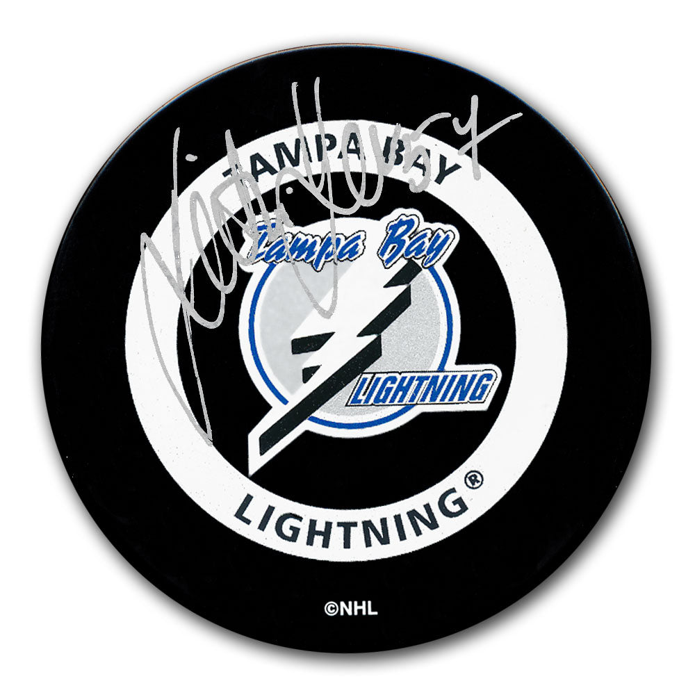 Rondelle de jeu officielle autographiée du Lightning de Tampa Bay par Kristian Kudroc