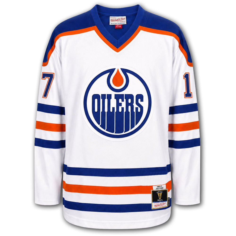 Jari Kurri autographed Edmonton Oilers Mitchell & Ness Pro jersey front with white road styling, Oilers crest, number 17 on the sleeves
