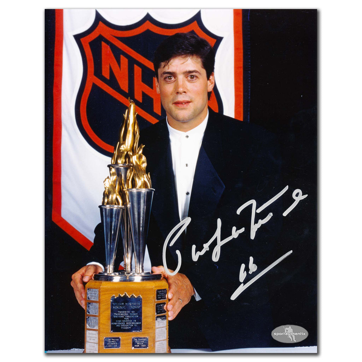 Pat Lafontaine Buffalo Sabres 1995 Bill Masterton Autographed 8x10 - Sport Authentix Inc
