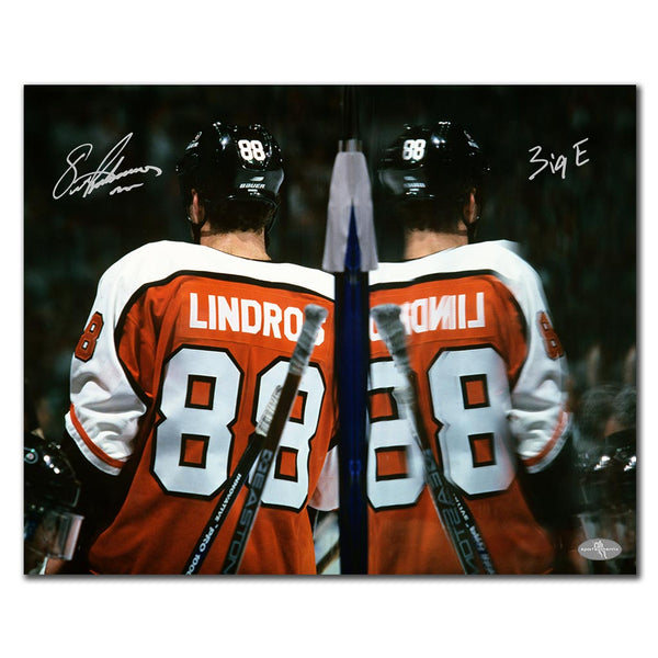 Eric Lindros autographed Philadelphia Flyers 16x20 photo with Big E inscription showing the back of his number 88 jersey