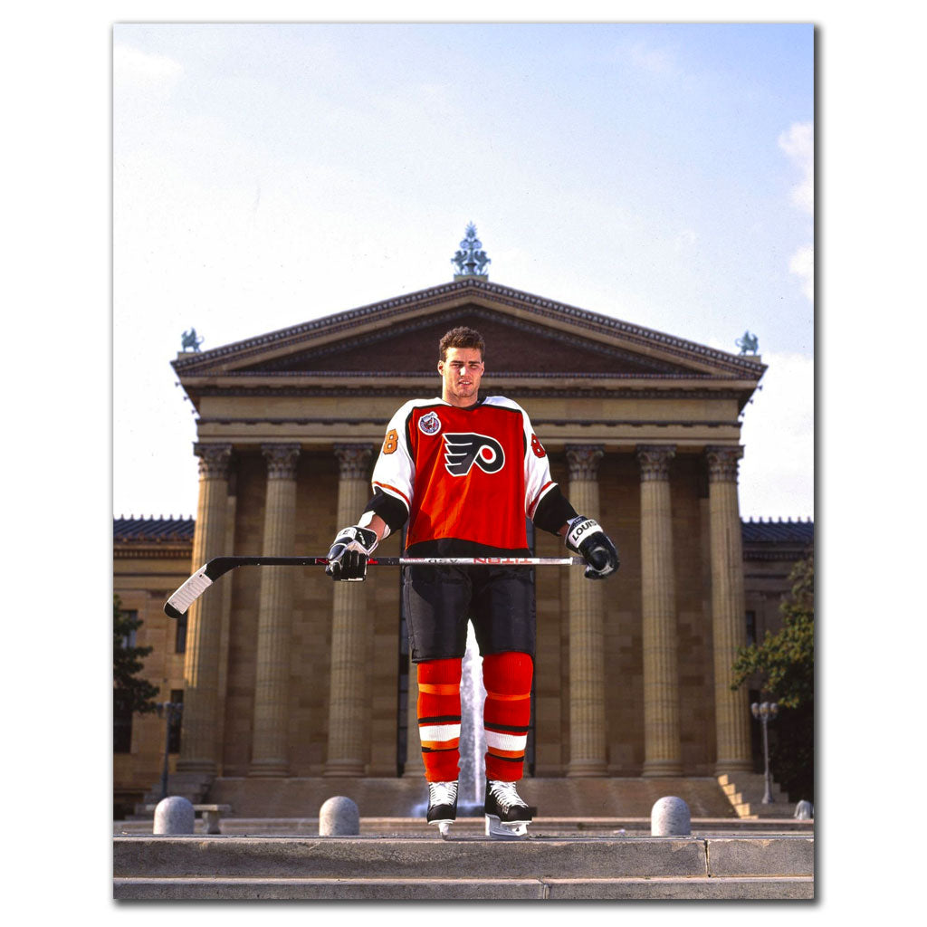 Marcel Dionne Pre-Order Detroit Red Wings Autographed Puck - SportAuthentix