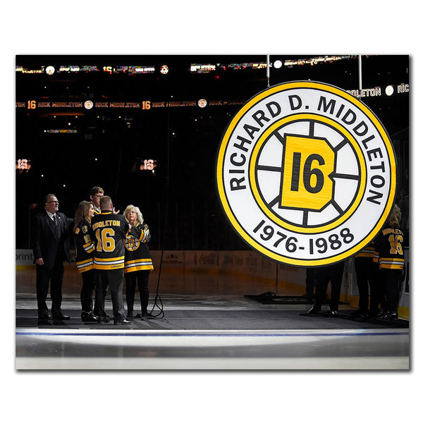 Rick Middleton at his Boston Bruins number 16 retirement ceremony