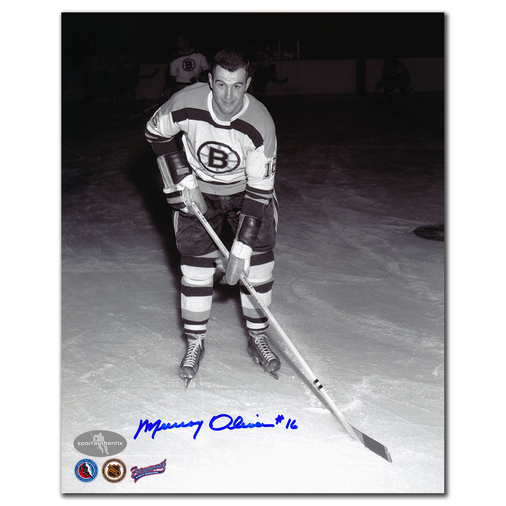 Photo autographiée 8x10 de Murray Oliver par les Bruins de Boston