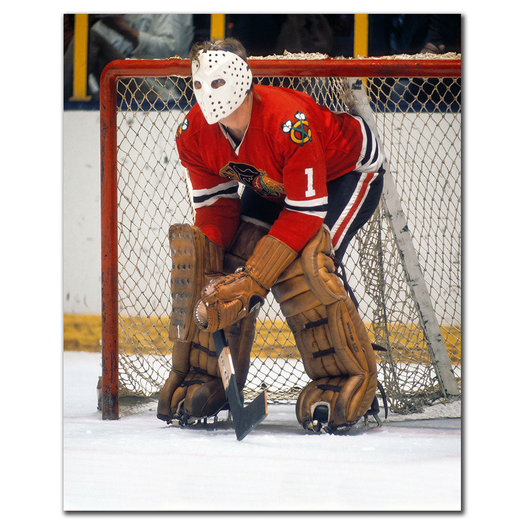 Gary Smith signed 8x10 photo, featuring him in Blackhawks uniform—an authentic autographed collectible. Pre-order this memorabilia now!.