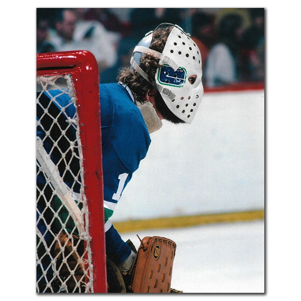 Gary Smith Pre-Order Vancouver Canucks signed 8x10 gloss photo, featuring his autograph—essential memorabilia for hockey fans.