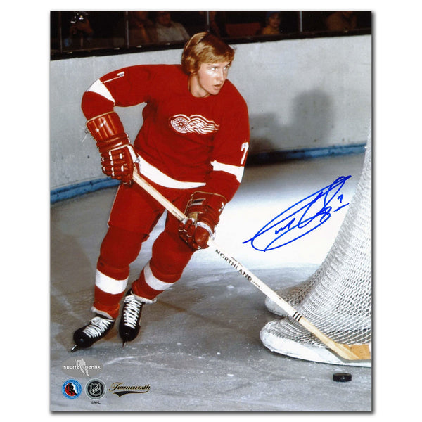 Authentic Garry Unger Detroit Red Wings Action Autographed 8x10 - SportAuthentix