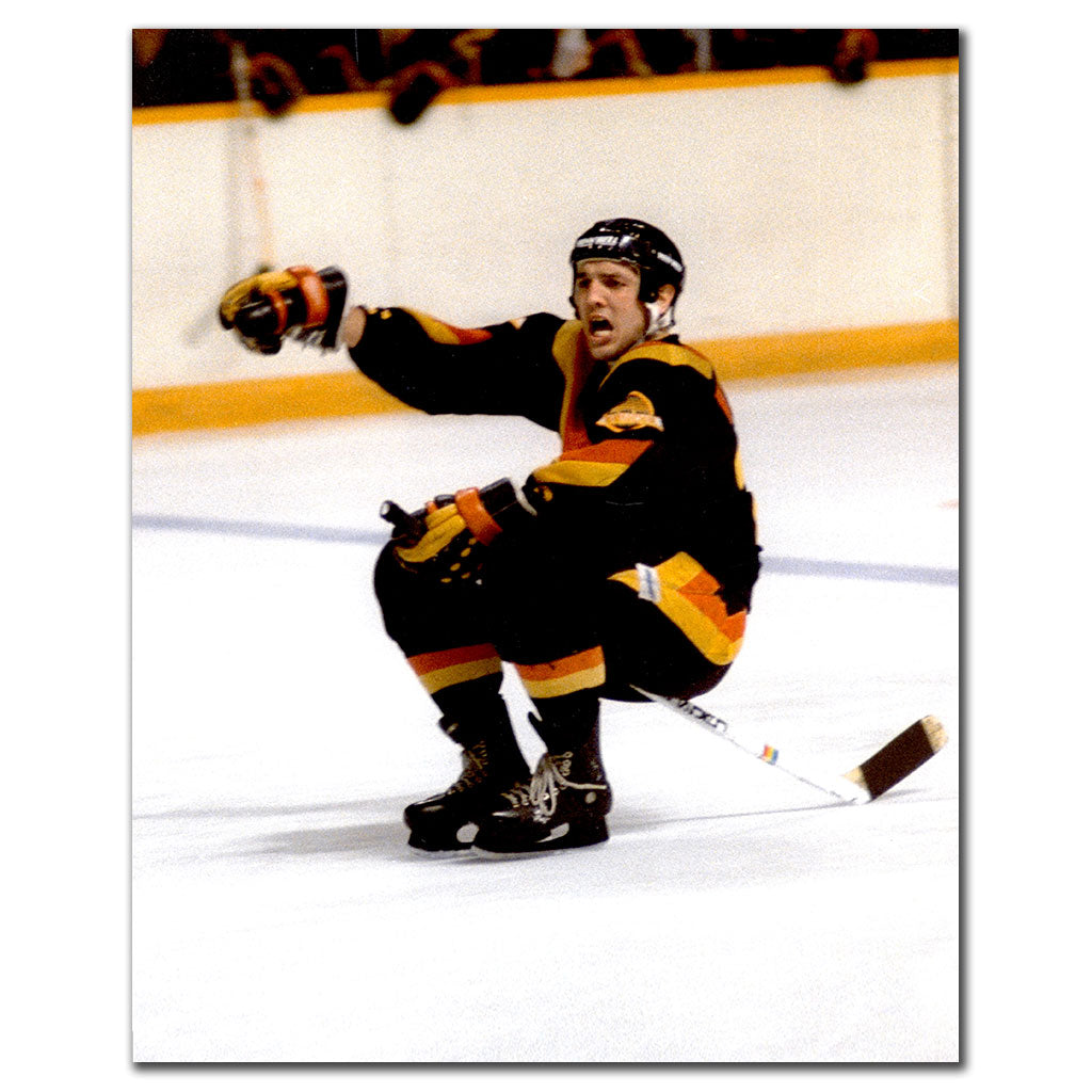 Précommande de Tiger Williams des Canucks de Vancouver dédicacés 8x10 (1)